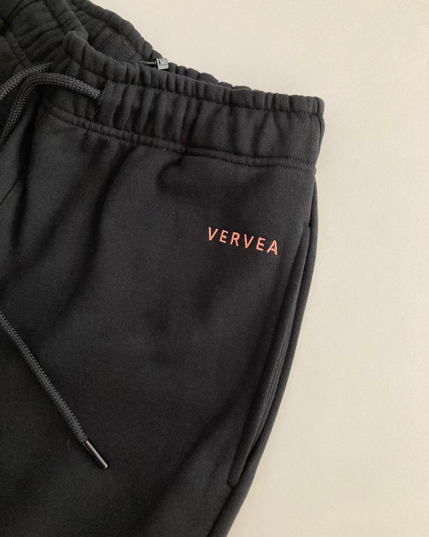 V D Sales, Designer Black 3/4 Track Pant/Bermuda/Three Quarter/Three Fourth/Capri  with Zipped Pockets- for Men-XL : Amazon.in: Clothing & Accessories